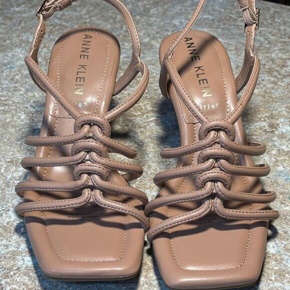 Anne Klein Tan Strappy Luxury Jupiter Open Square Toe Evening Heels Size 7M - Picture 4 of 7